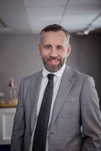 Niclas Schubert Niclas Schubert