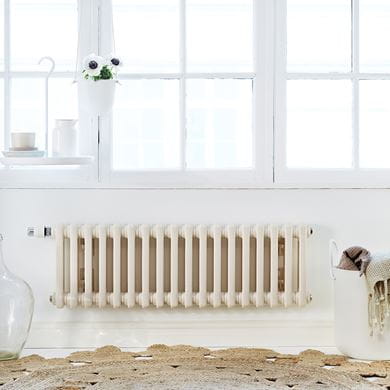 Purmo Delta tillhör en av de tre radiatorerna med hygienintyg från Purmo, avsedda för slutna vattenburna system. Finns i vitt och i över 70 olika kulörer.